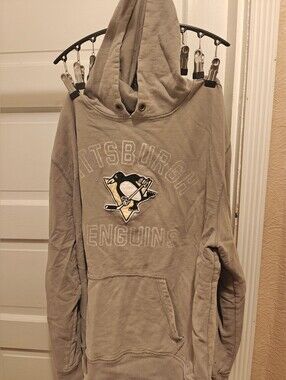 Gray Pittsburgh Penguins NHL hooded sweatshirt no strings 47 Brand Size XL